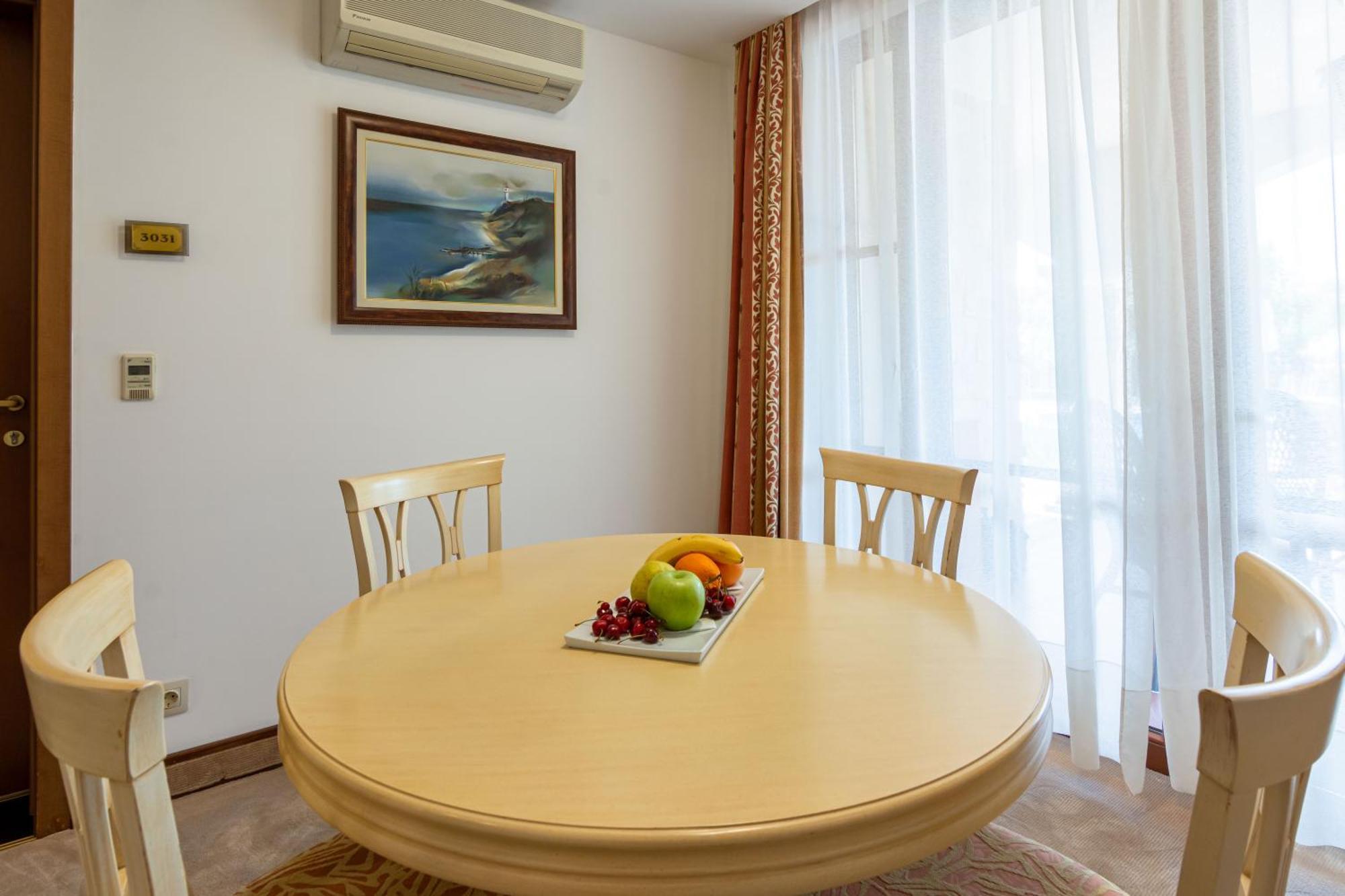 Helena VIP Villas&Suites - Half Board Sunny Beach Exterior foto