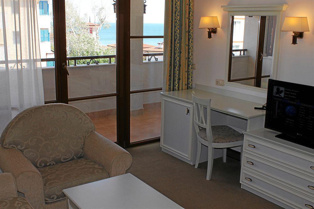 Helena VIP Villas&Suites - Half Board Sunny Beach Exterior foto