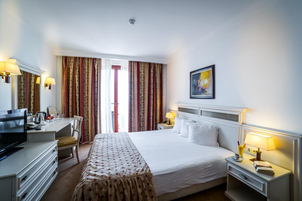 Helena VIP Villas&Suites - Half Board Sunny Beach Exterior foto