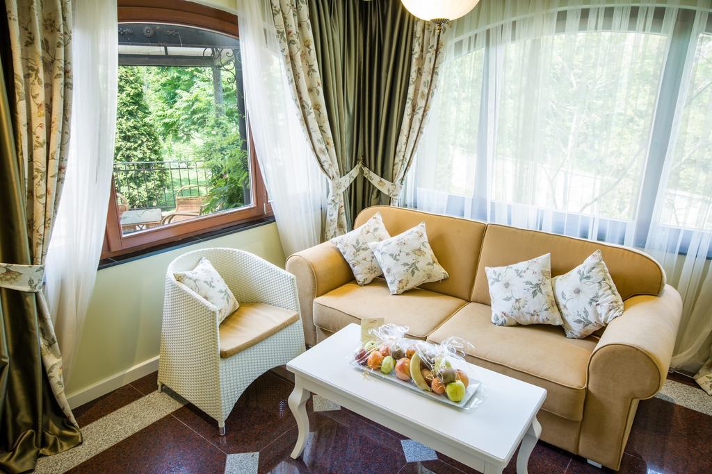 Helena VIP Villas&Suites - Half Board Sunny Beach Exterior foto