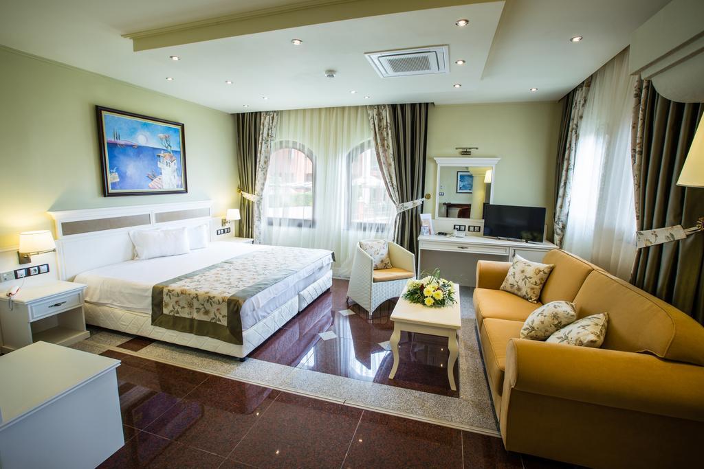 Helena VIP Villas&Suites - Half Board Sunny Beach Exterior foto