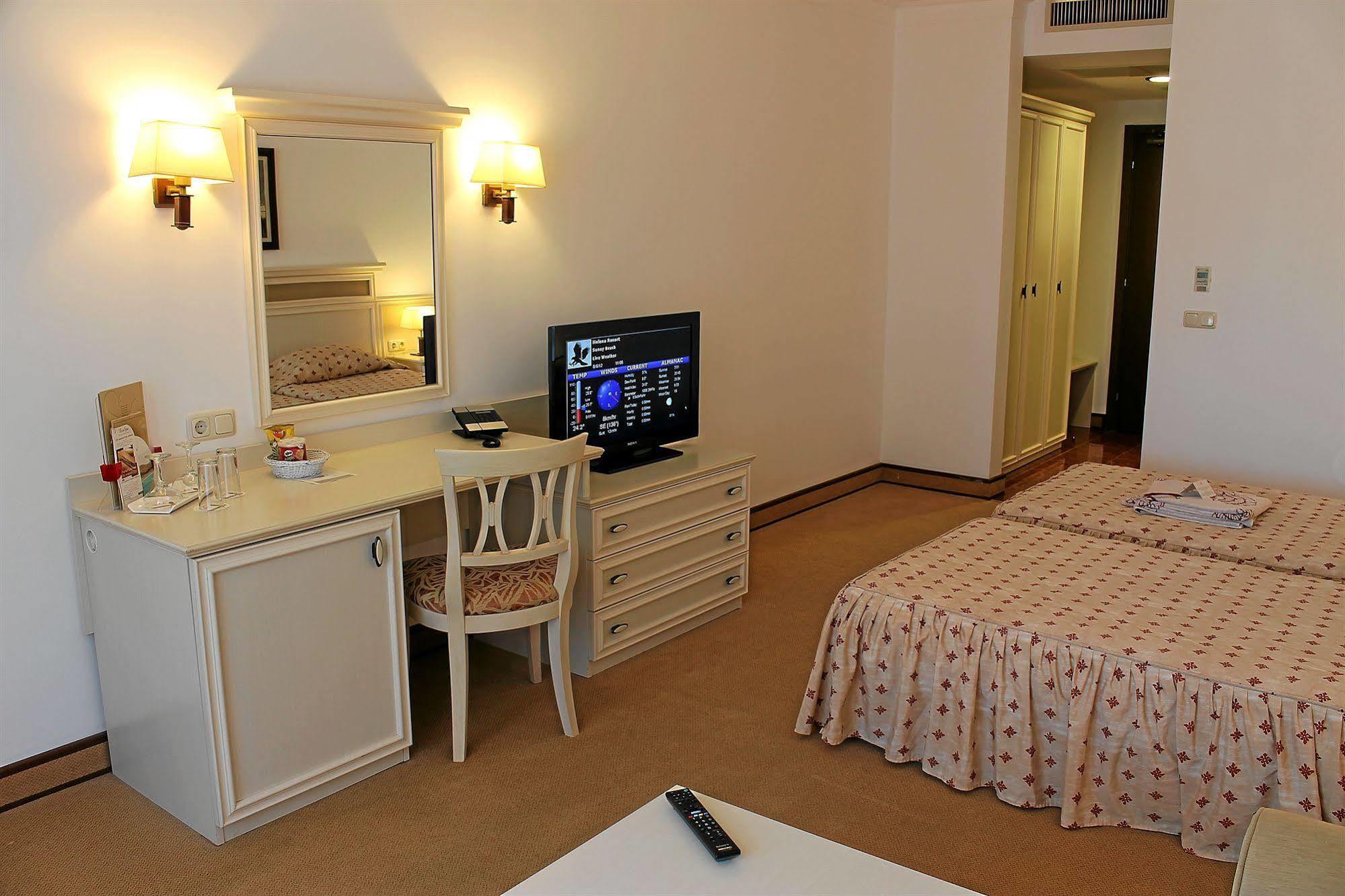Helena VIP Villas&Suites - Half Board Sunny Beach Exterior foto